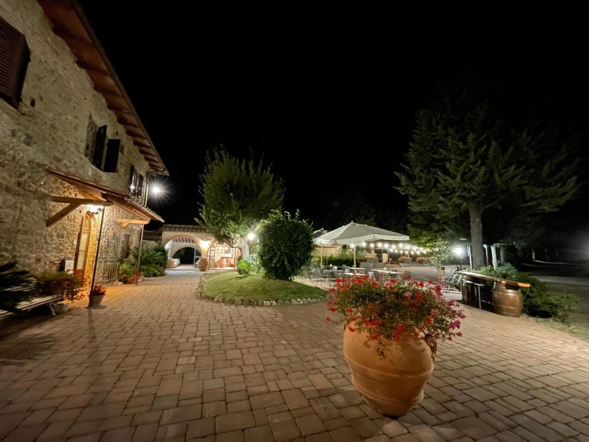 Il Colombaio Winery & Rooms Monteriggioni Exterior foto