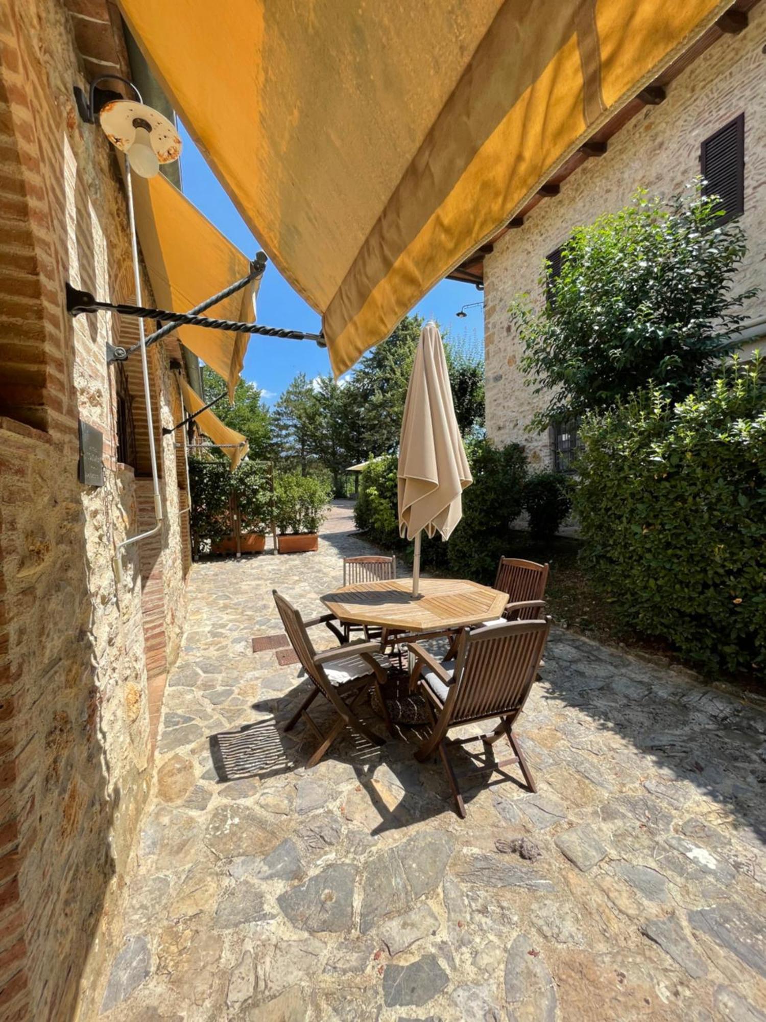 Il Colombaio Winery & Rooms Monteriggioni Exterior foto