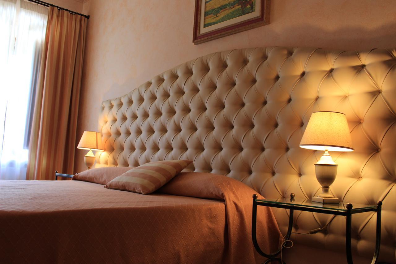 Il Colombaio Winery & Rooms Monteriggioni Exterior foto